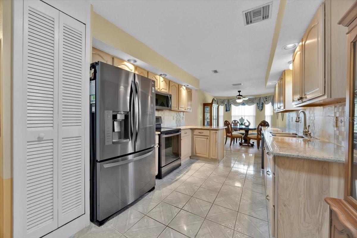 543 CLUBHILL DR, HAINES CITY, FL, 33844