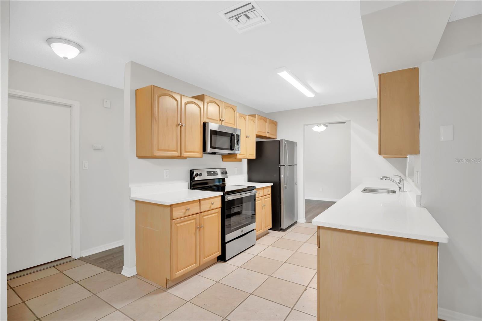 1050 DISHMAN LOOP, OVIEDO, FL, 32765
