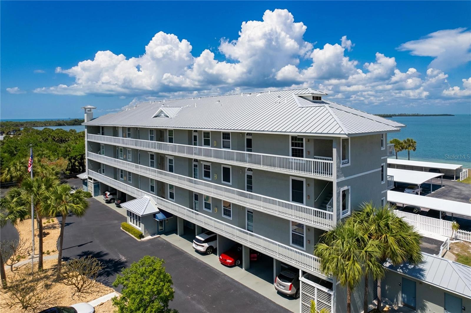 7 ISLAND PARK PL #204, DUNEDIN, FL, 34698