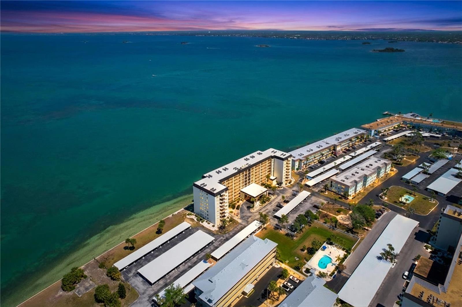 7 ISLAND PARK PL #204, DUNEDIN, FL, 34698