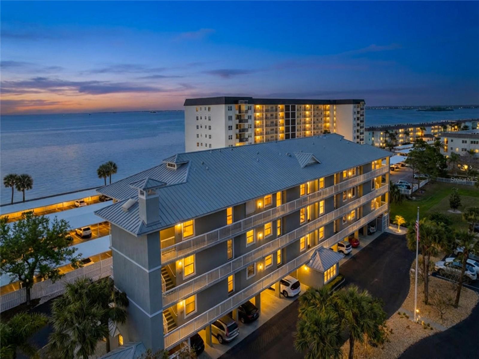 7 ISLAND PARK PL #204, DUNEDIN, FL, 34698