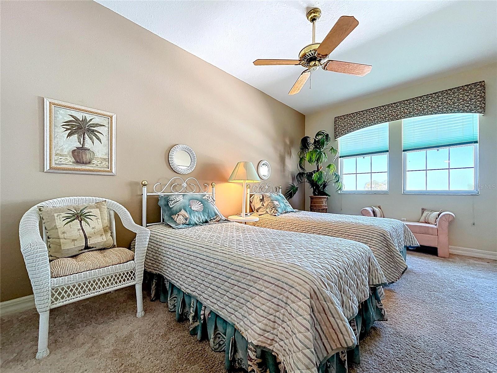 7 ISLAND PARK PL #204, DUNEDIN, FL, 34698