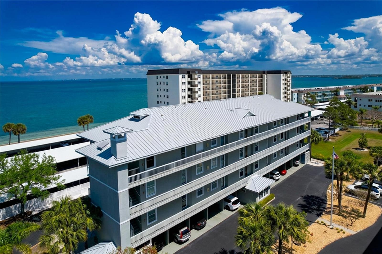 7 ISLAND PARK PL #204, DUNEDIN, FL, 34698
