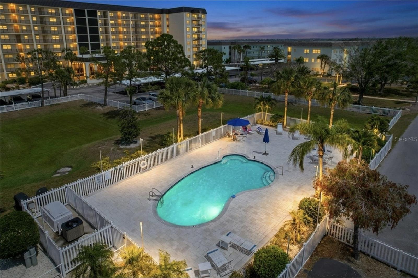 7 ISLAND PARK PL #204, DUNEDIN, FL, 34698