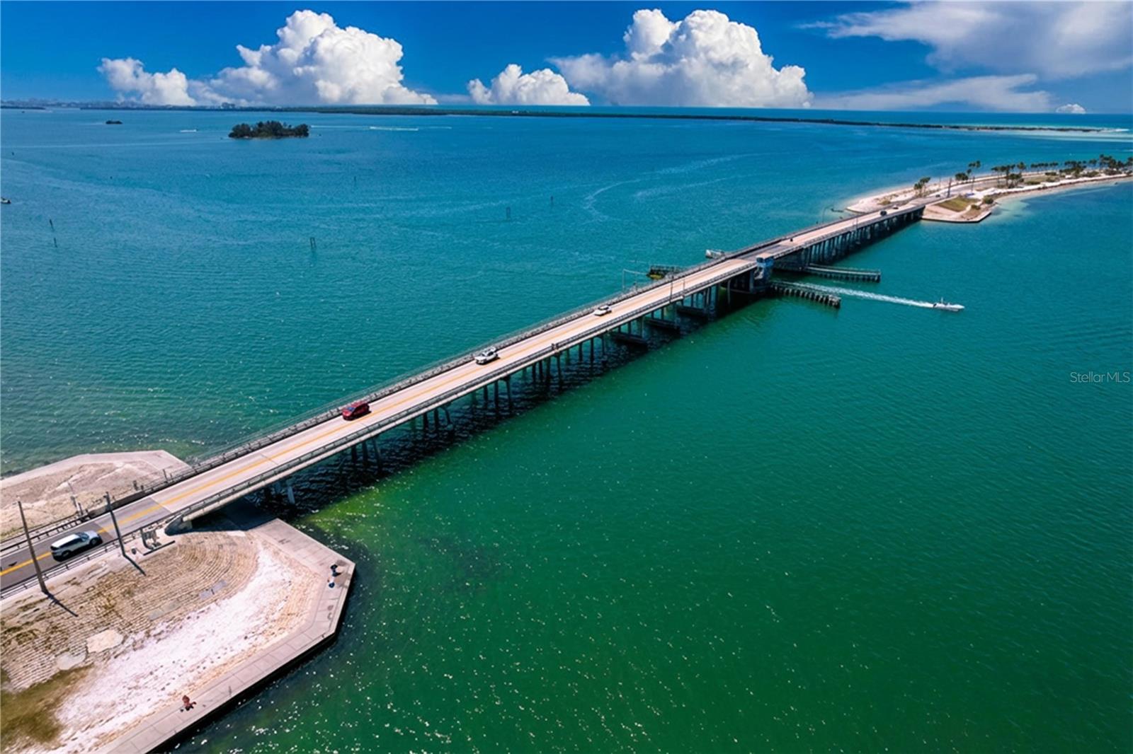7 ISLAND PARK PL #204, DUNEDIN, FL, 34698