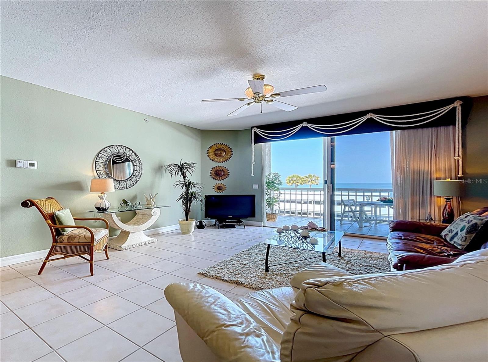 7 ISLAND PARK PL #204, DUNEDIN, FL, 34698