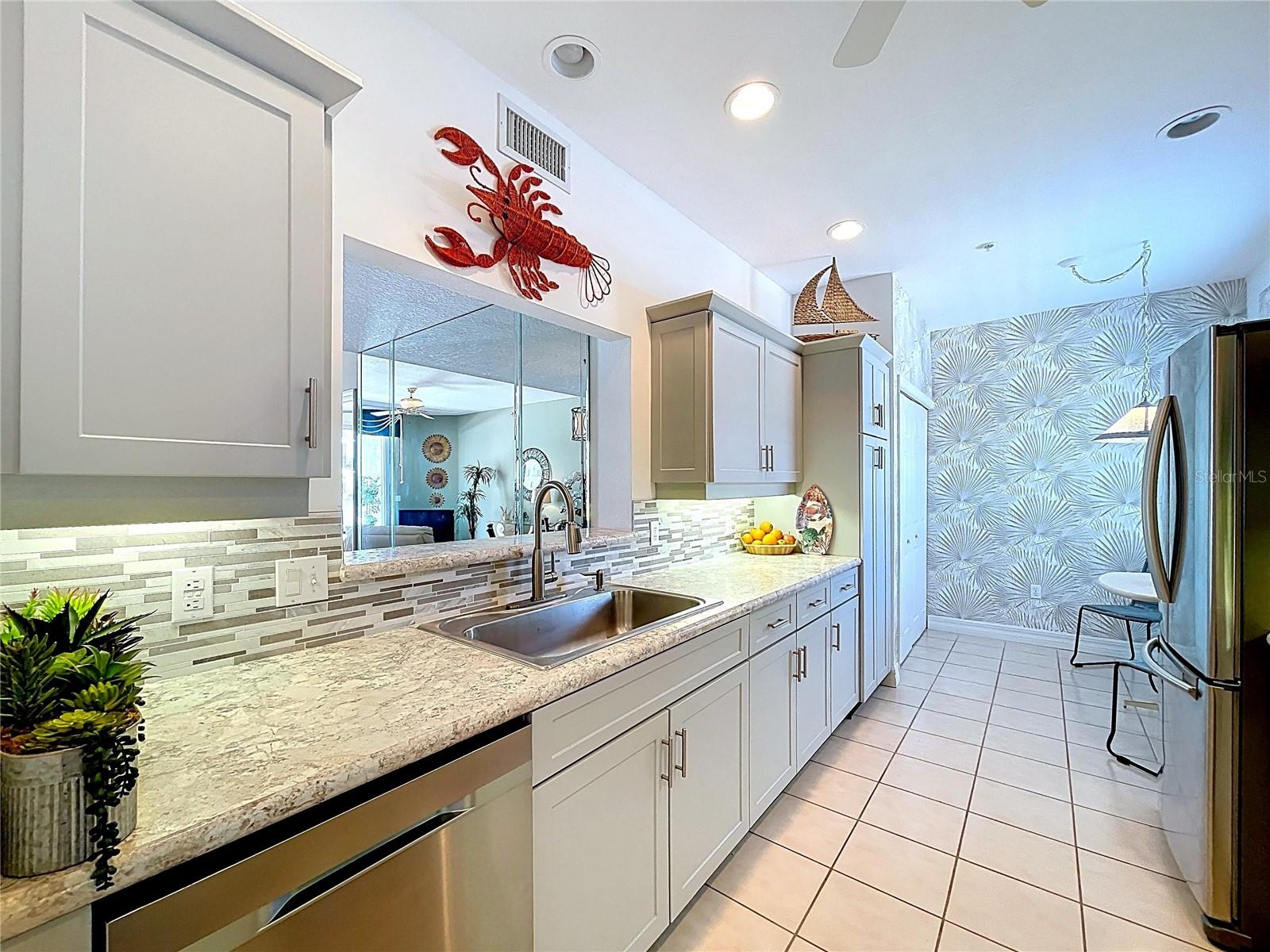 7 ISLAND PARK PL #204, DUNEDIN, FL, 34698
