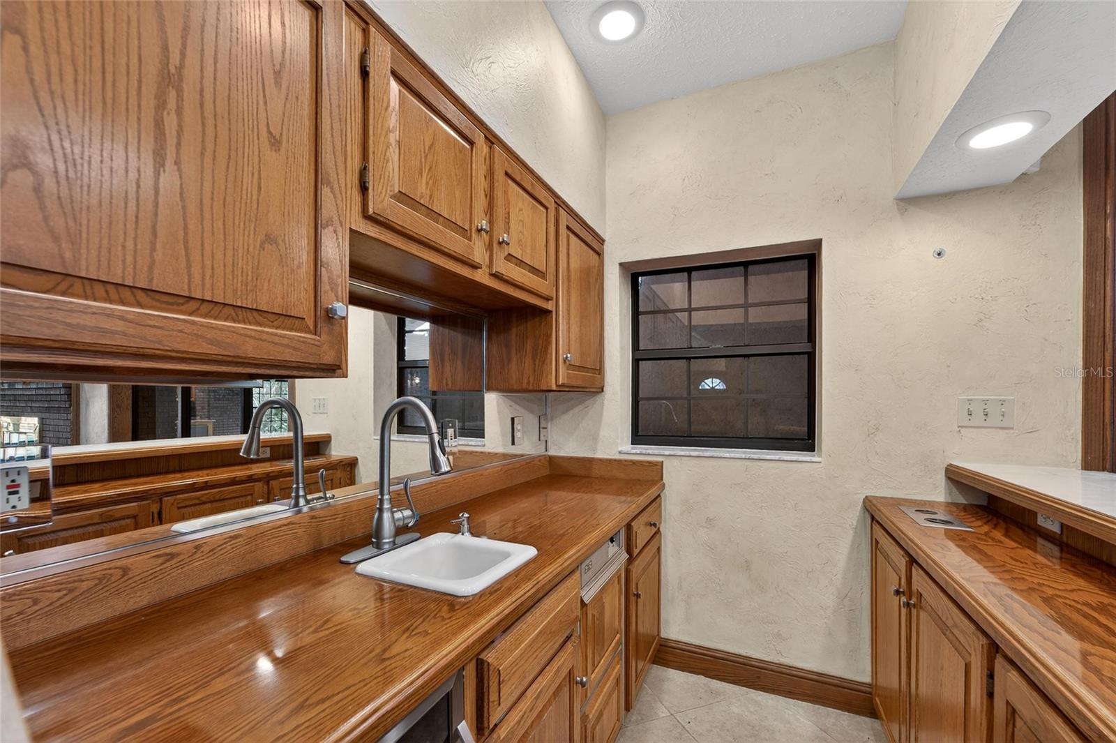 902 RIVER RAPIDS AVE, BRANDON, FL, 33511