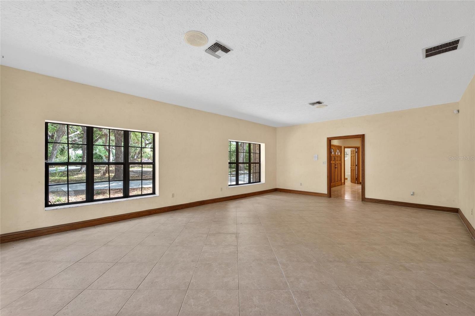 902 RIVER RAPIDS AVE, BRANDON, FL, 33511