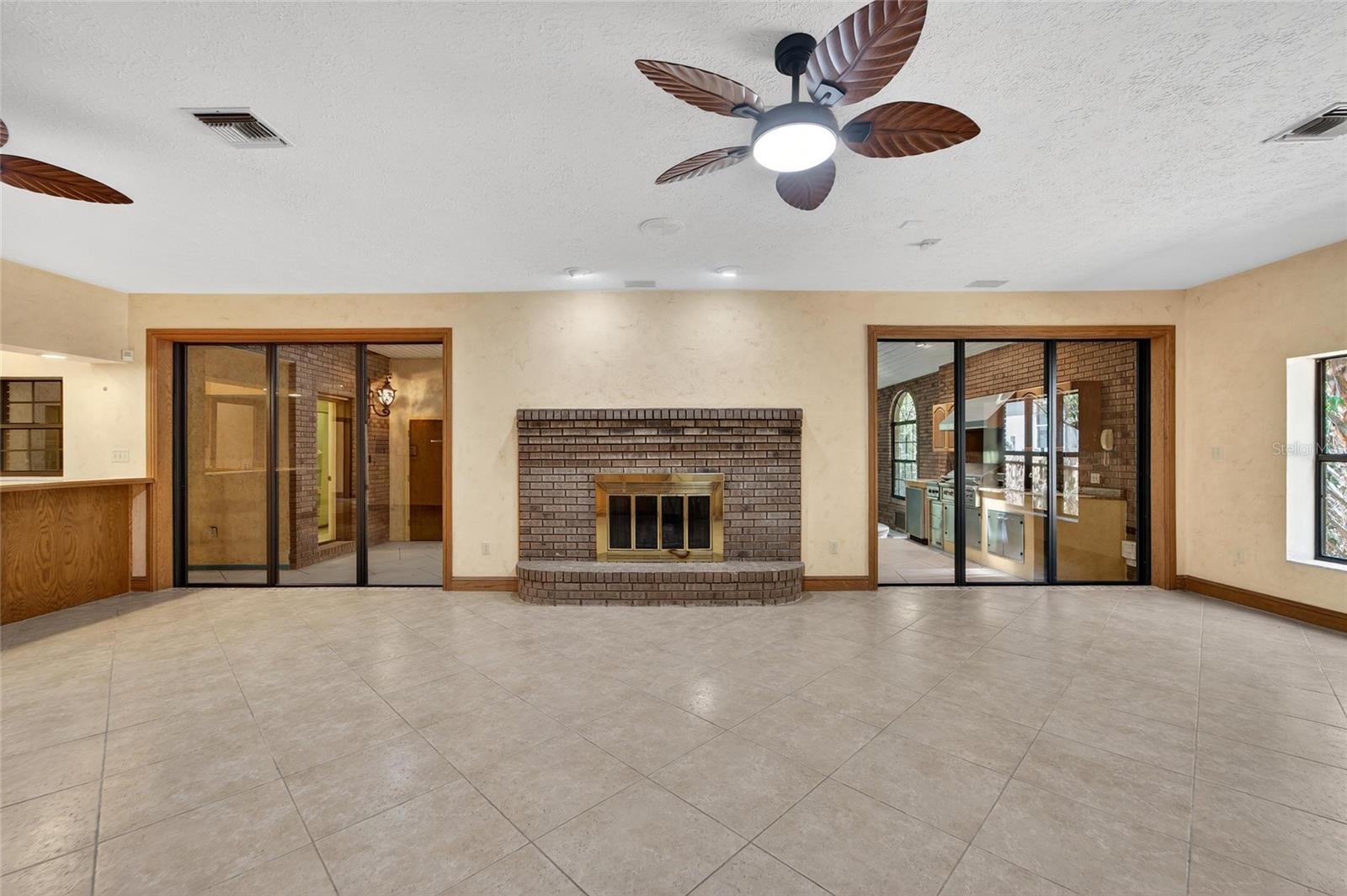 902 RIVER RAPIDS AVE, BRANDON, FL, 33511