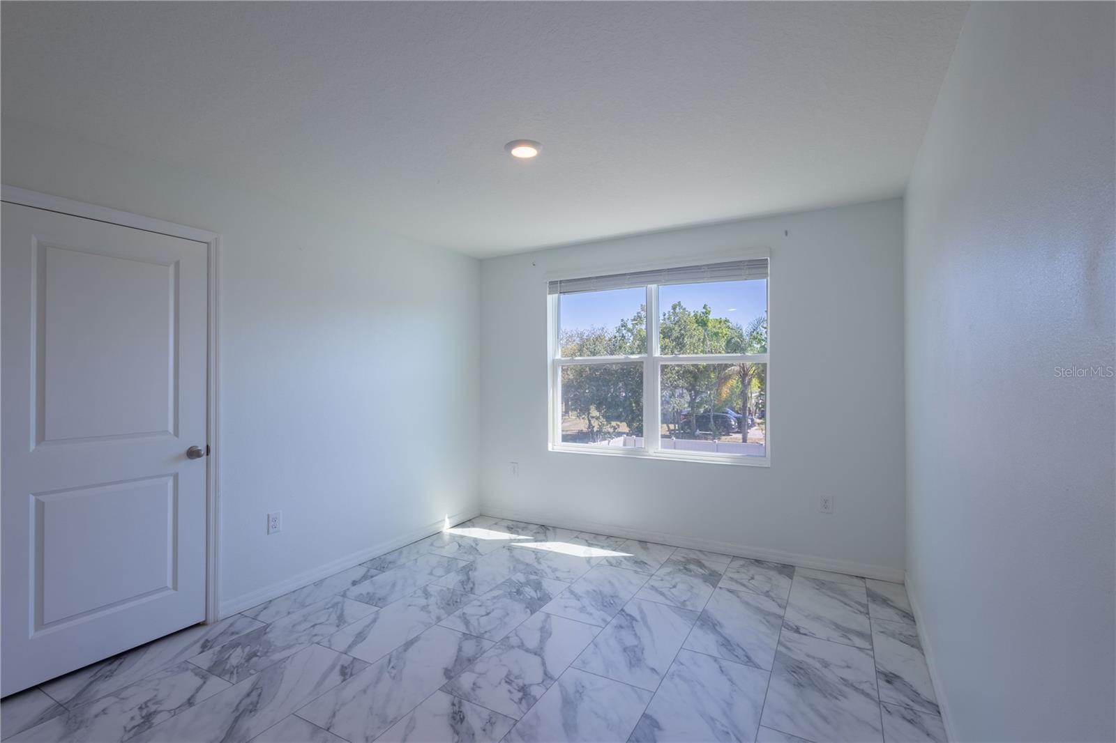 5455 LOGAN CAVE AVE, WIMAUMA, FL, 33598