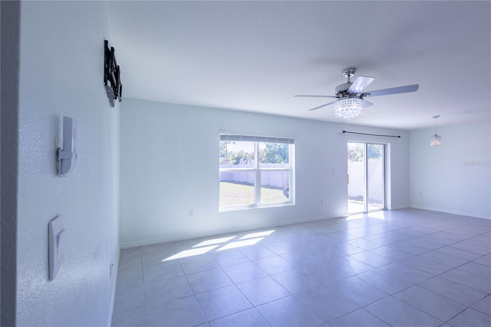 5455 LOGAN CAVE AVE, WIMAUMA, FL, 33598