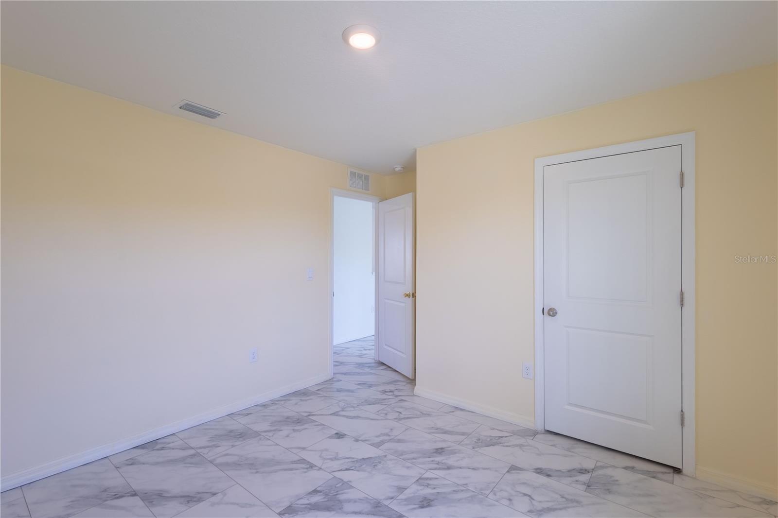 5455 LOGAN CAVE AVE, WIMAUMA, FL, 33598