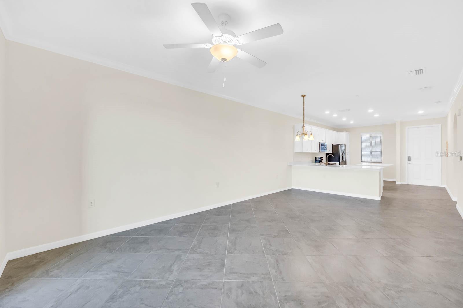 17510 GAWTHROP DR #404, LAKEWOOD RANCH, FL, 34211