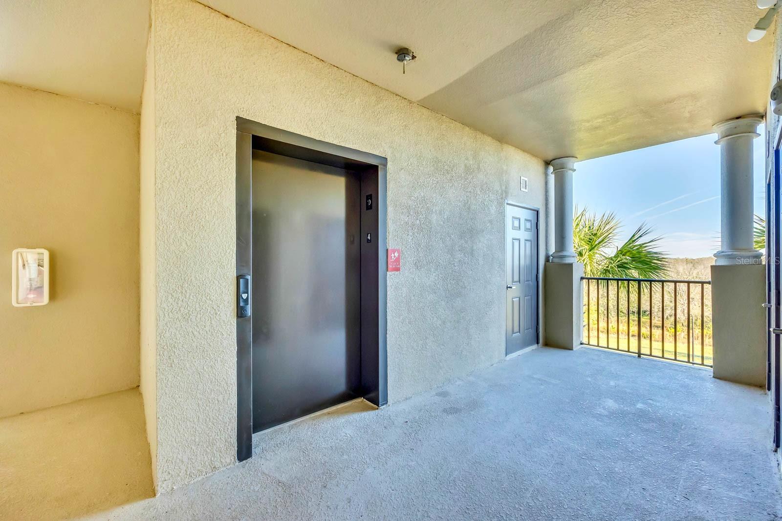 17510 GAWTHROP DR #404, LAKEWOOD RANCH, FL, 34211