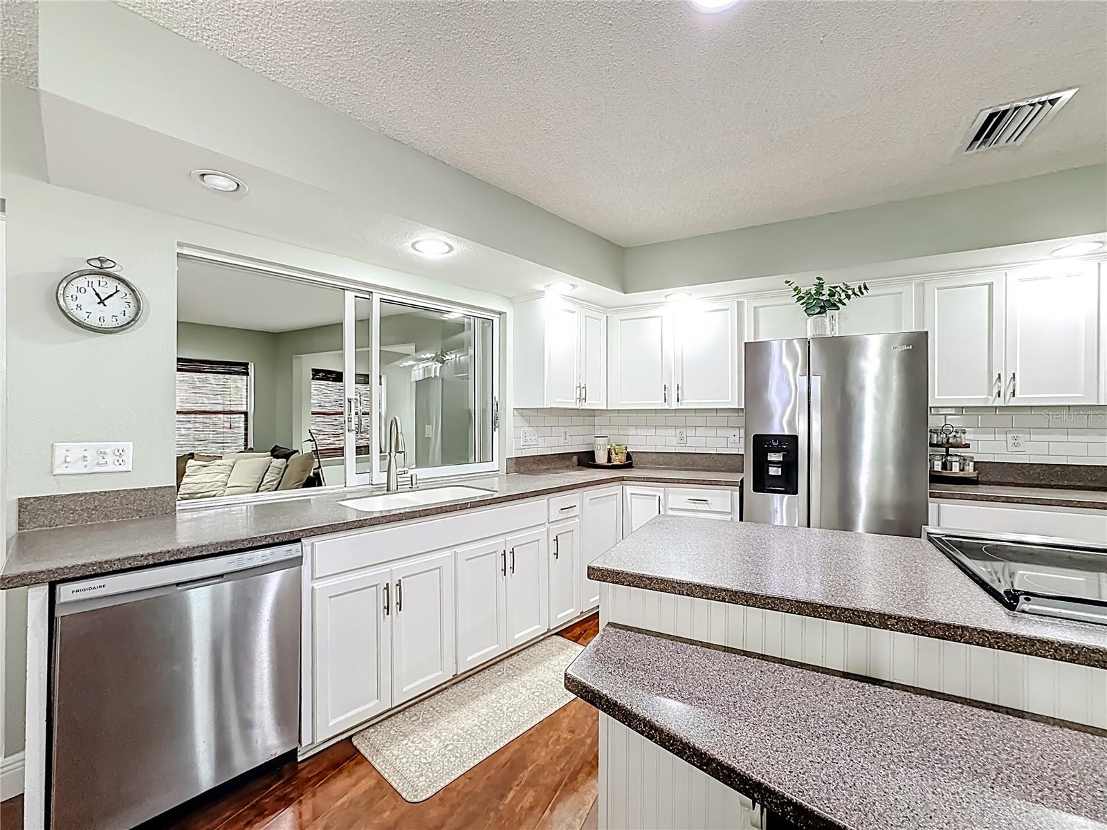 916 87TH ST NW, BRADENTON, FL, 34209