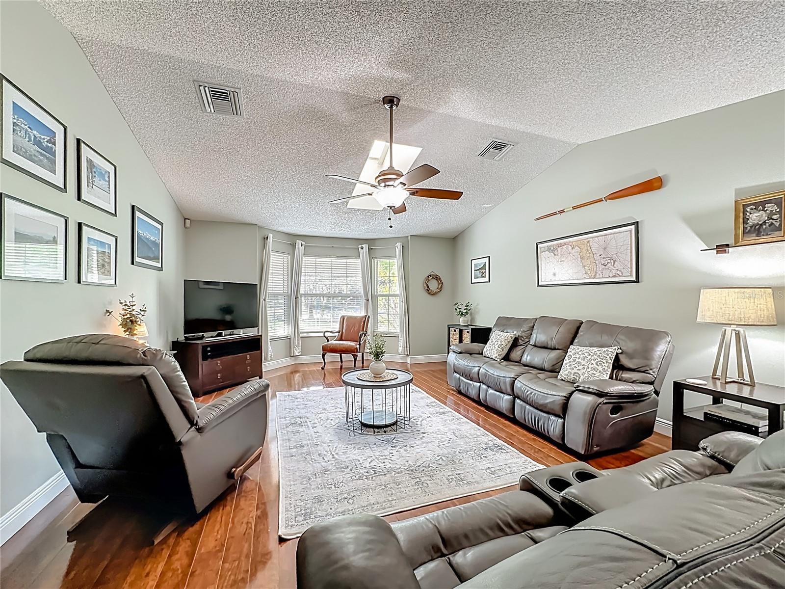 916 87TH ST NW, BRADENTON, FL, 34209