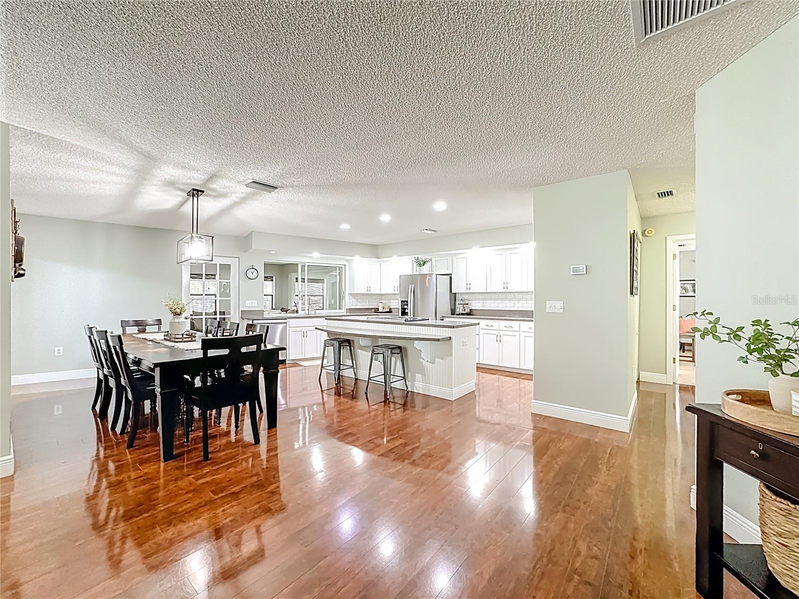 916 87TH ST NW, BRADENTON, FL, 34209