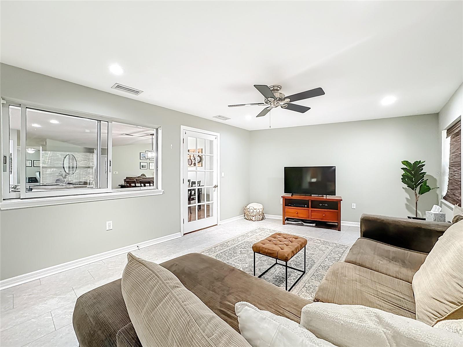 916 87TH ST NW, BRADENTON, FL, 34209
