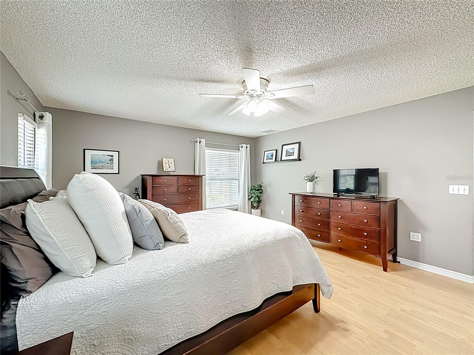 916 87TH ST NW, BRADENTON, FL, 34209