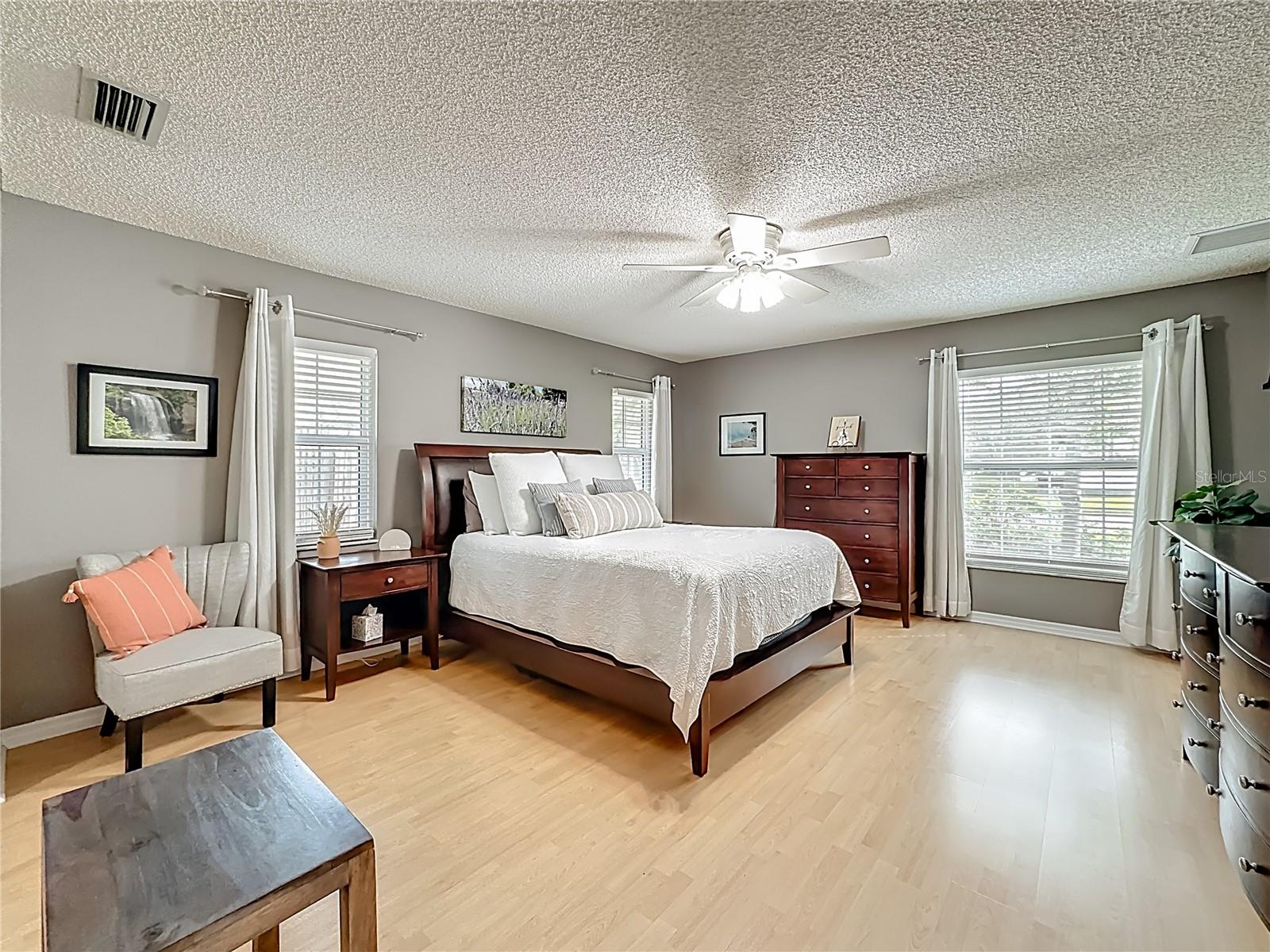 916 87TH ST NW, BRADENTON, FL, 34209
