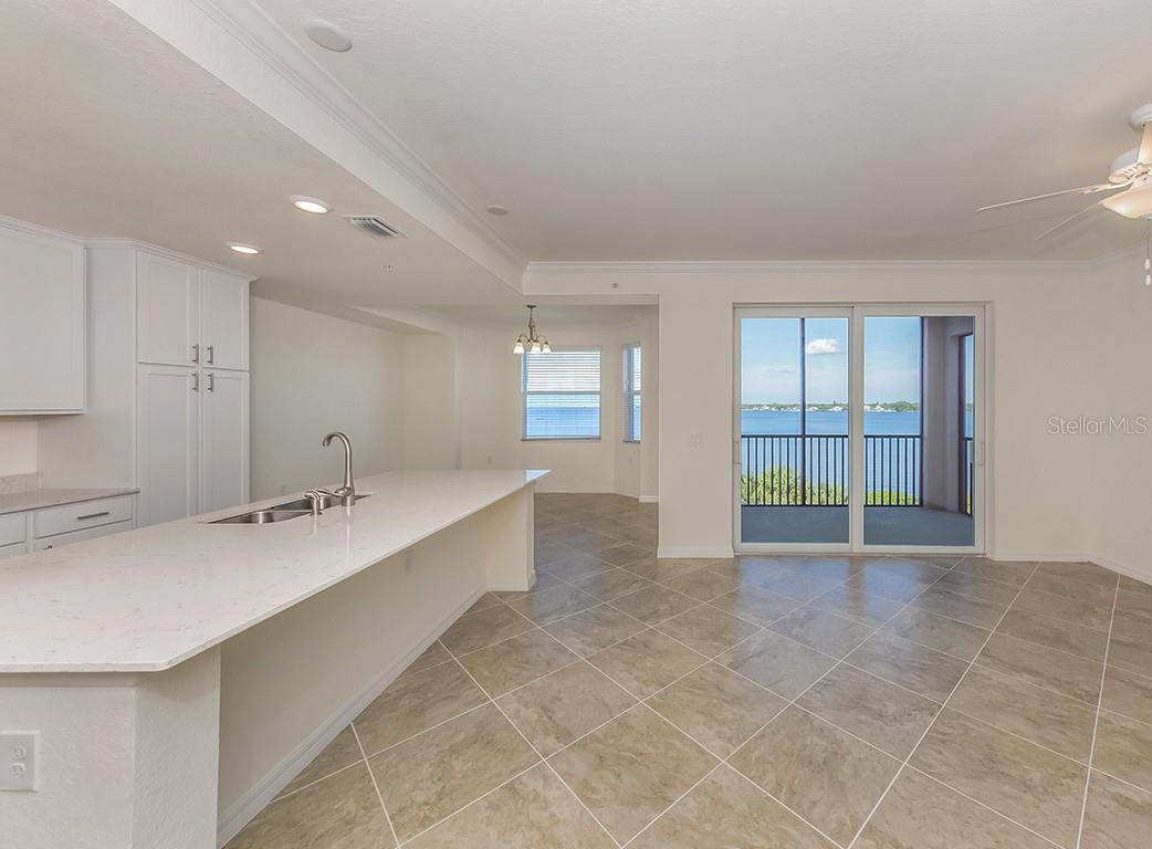 920 TIDEWATER SHORES LOOP #307, BRADENTON, FL, 34208
