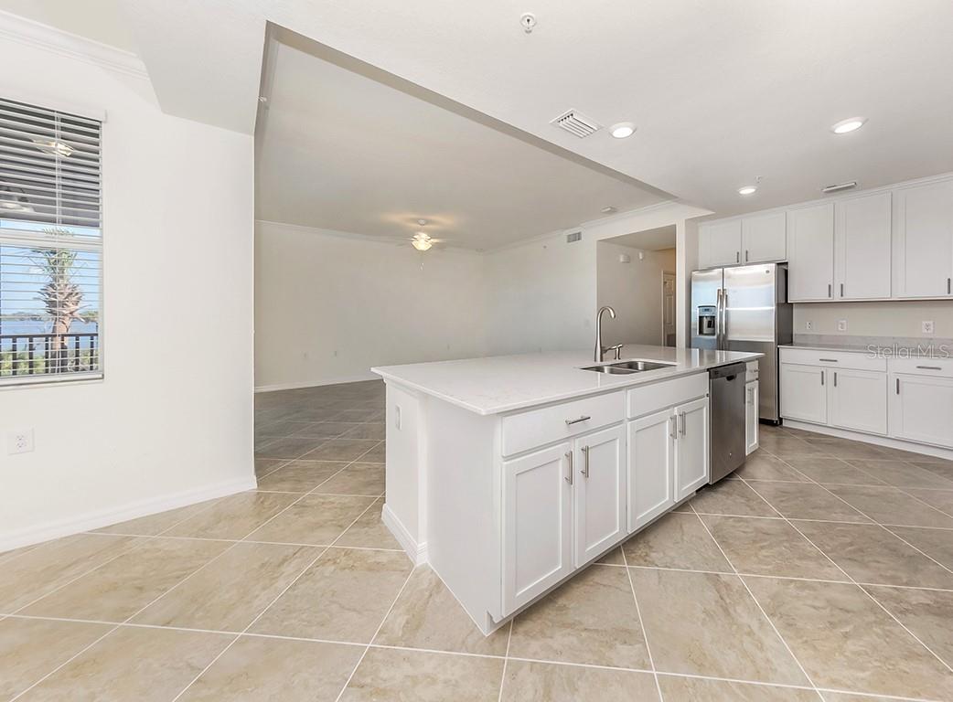 920 TIDEWATER SHORES LOOP #307, BRADENTON, FL, 34208