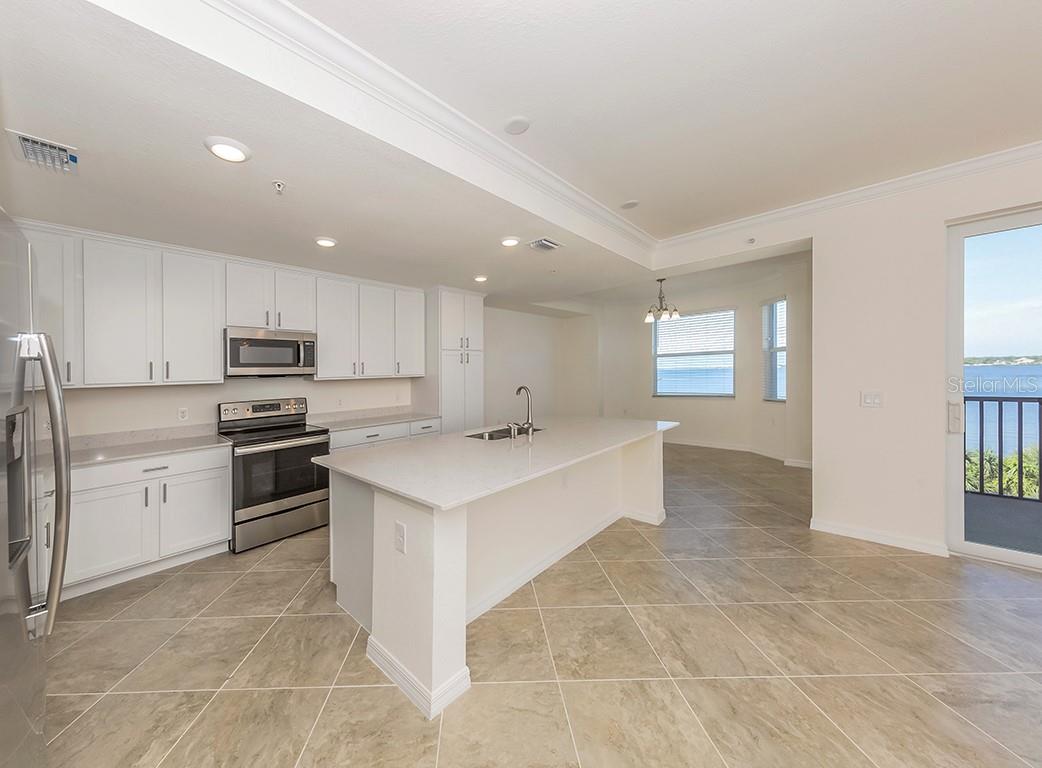920 TIDEWATER SHORES LOOP #307, BRADENTON, FL, 34208