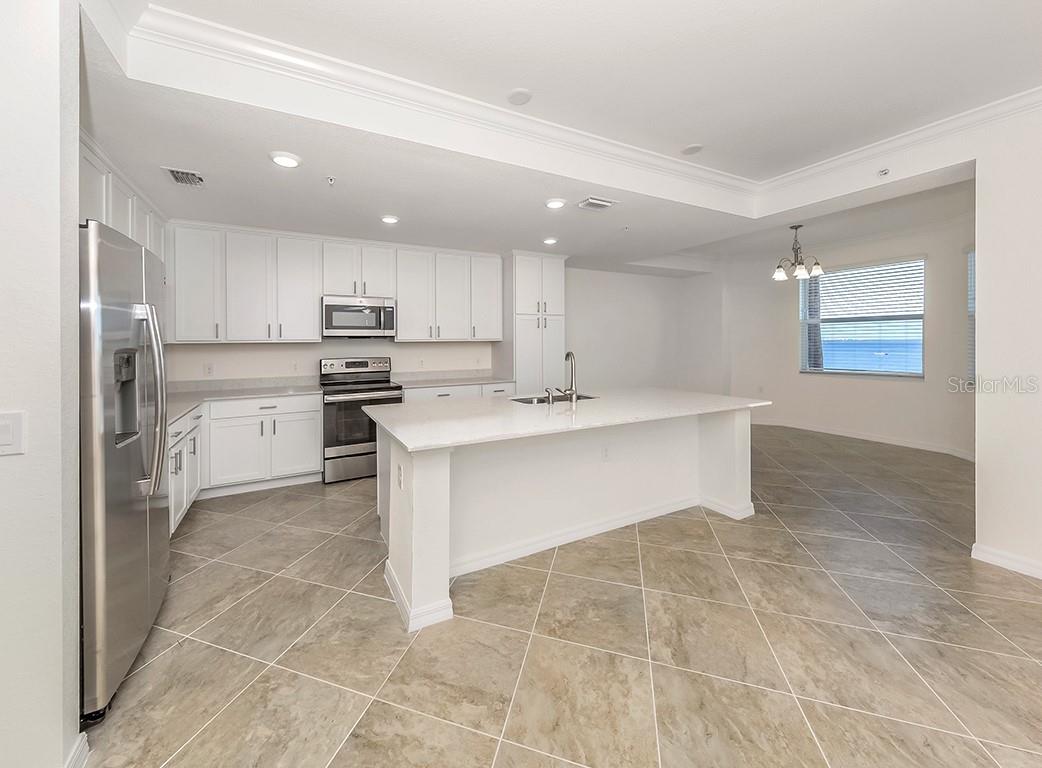 920 TIDEWATER SHORES LOOP #307, BRADENTON, FL, 34208