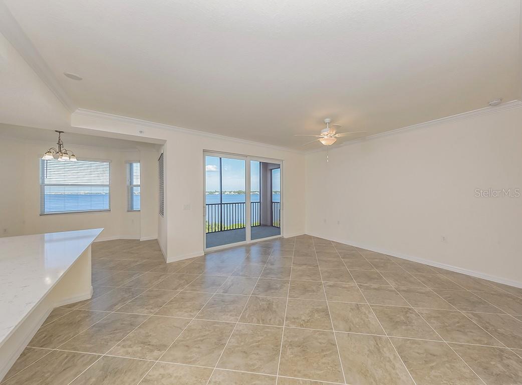 920 TIDEWATER SHORES LOOP #307, BRADENTON, FL, 34208