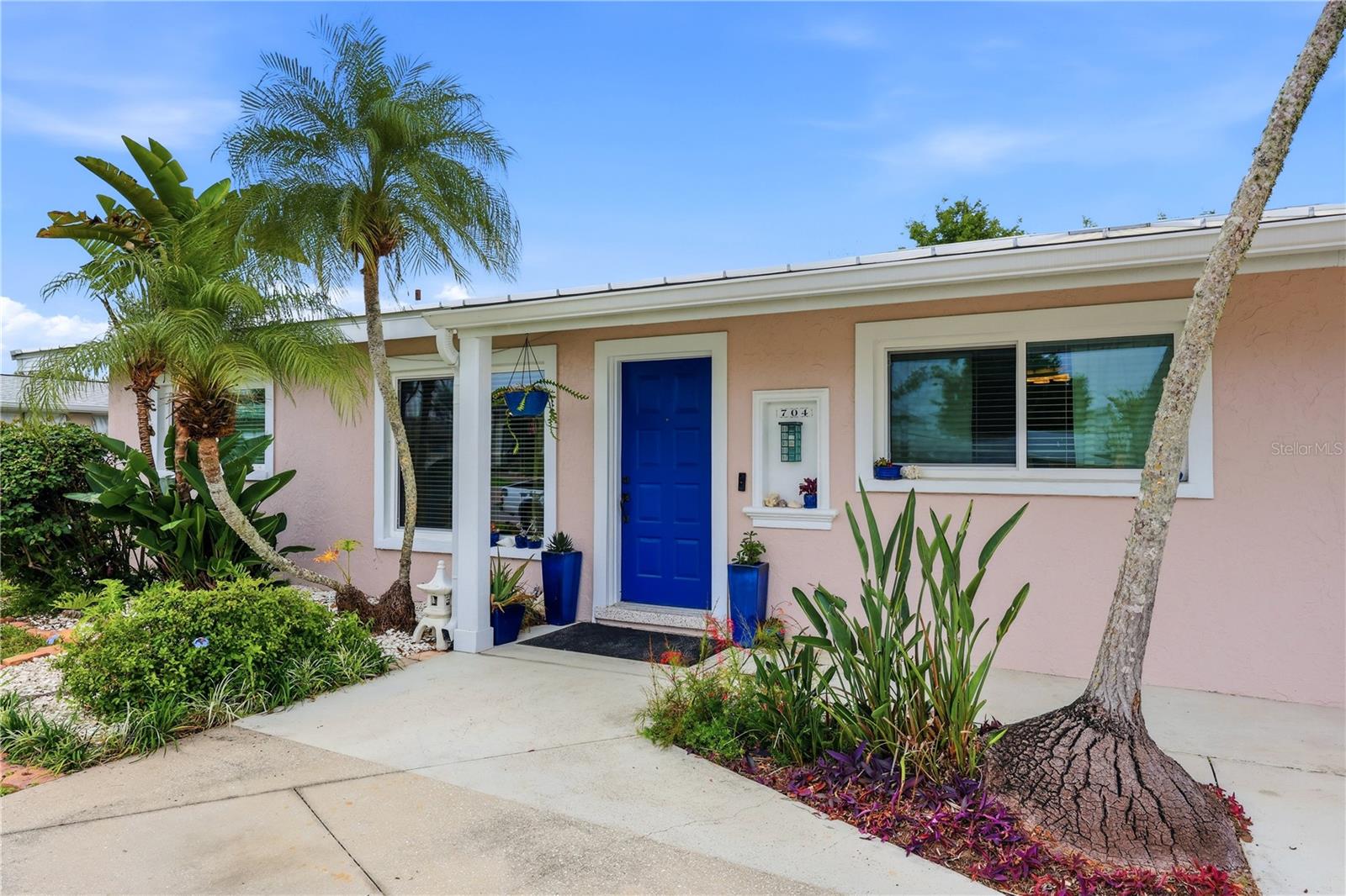 704 PORTIA ST N, NOKOMIS, FL, 34275