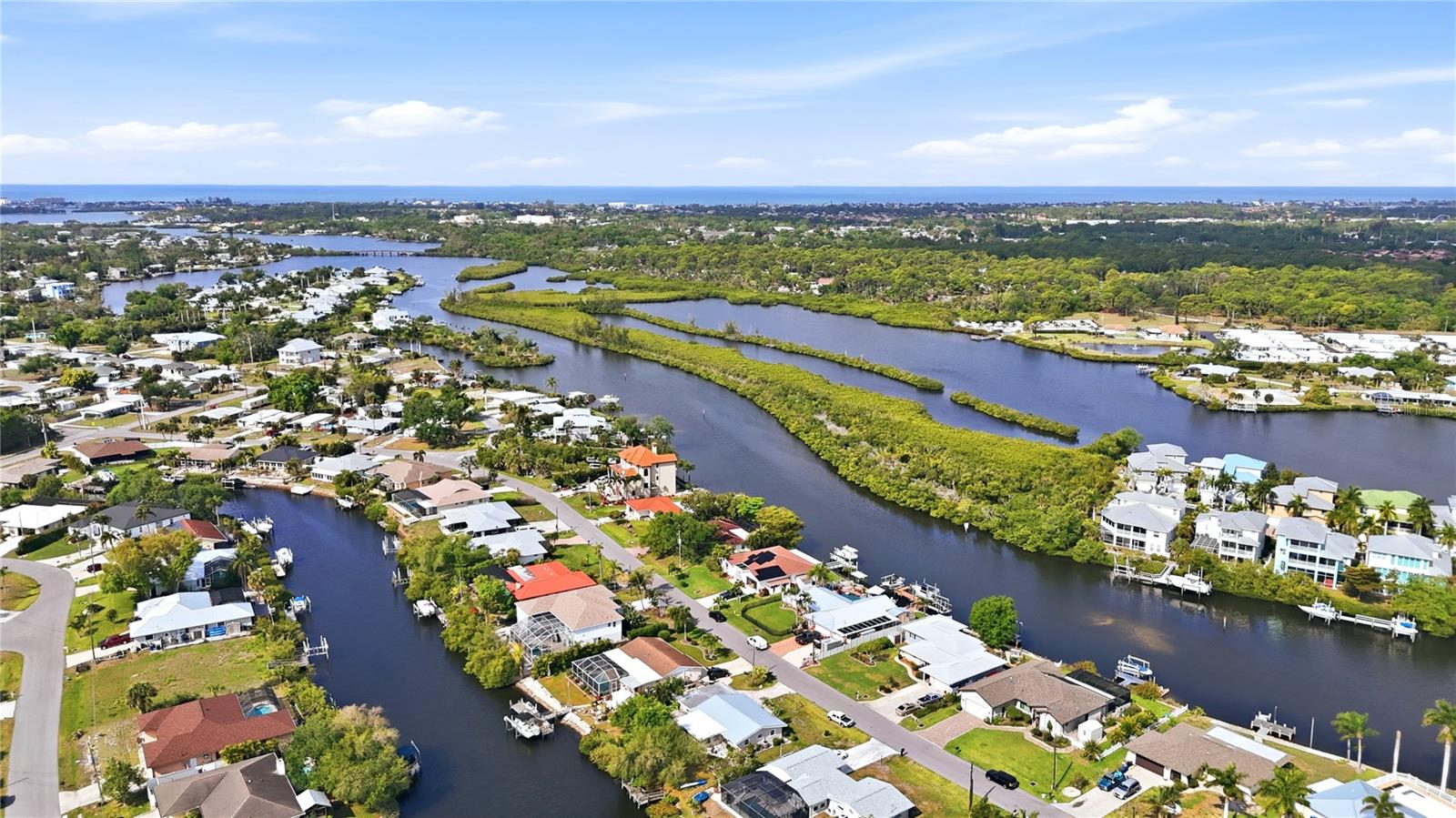704 PORTIA ST N, NOKOMIS, FL, 34275