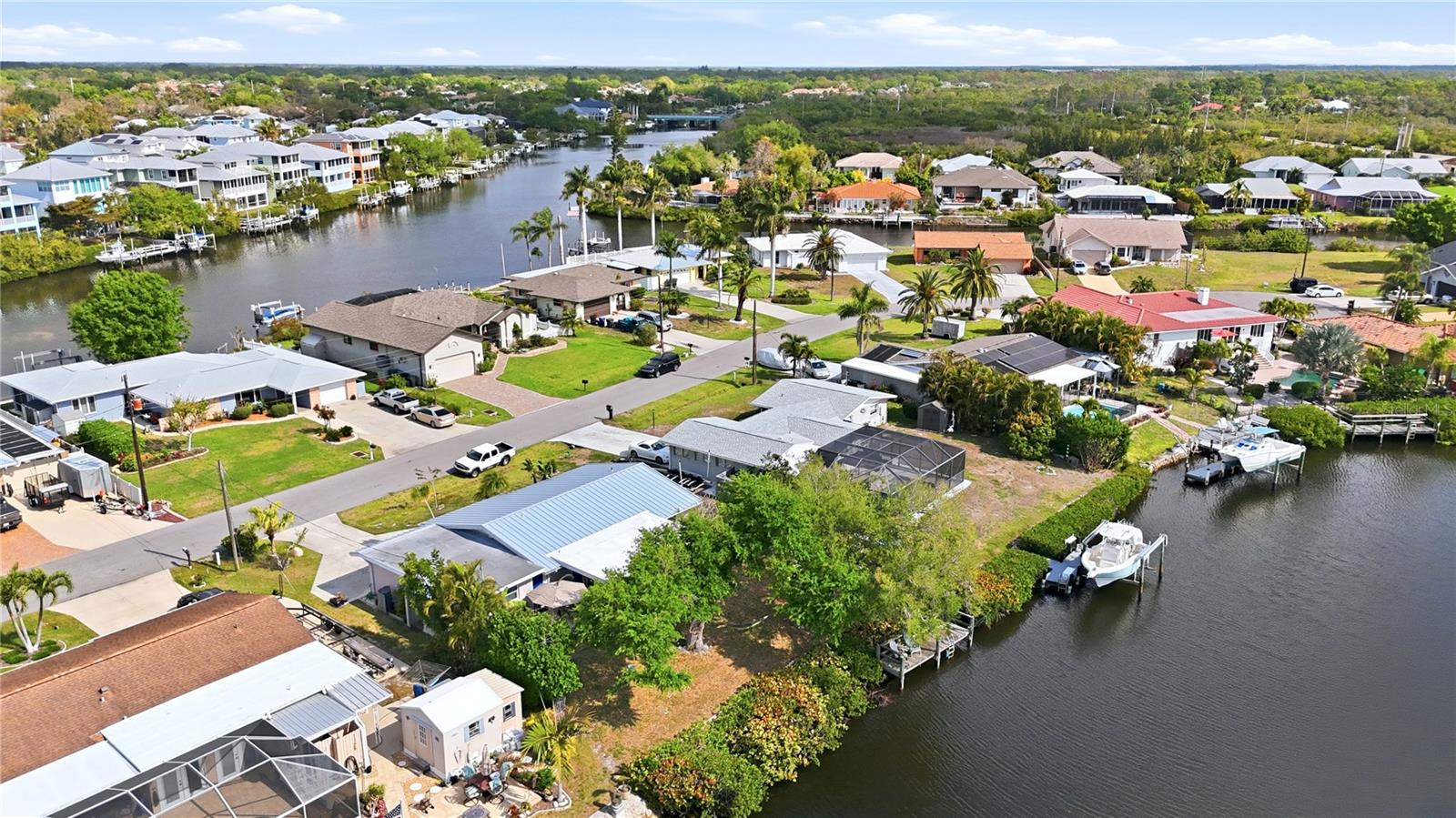 704 PORTIA ST N, NOKOMIS, FL, 34275