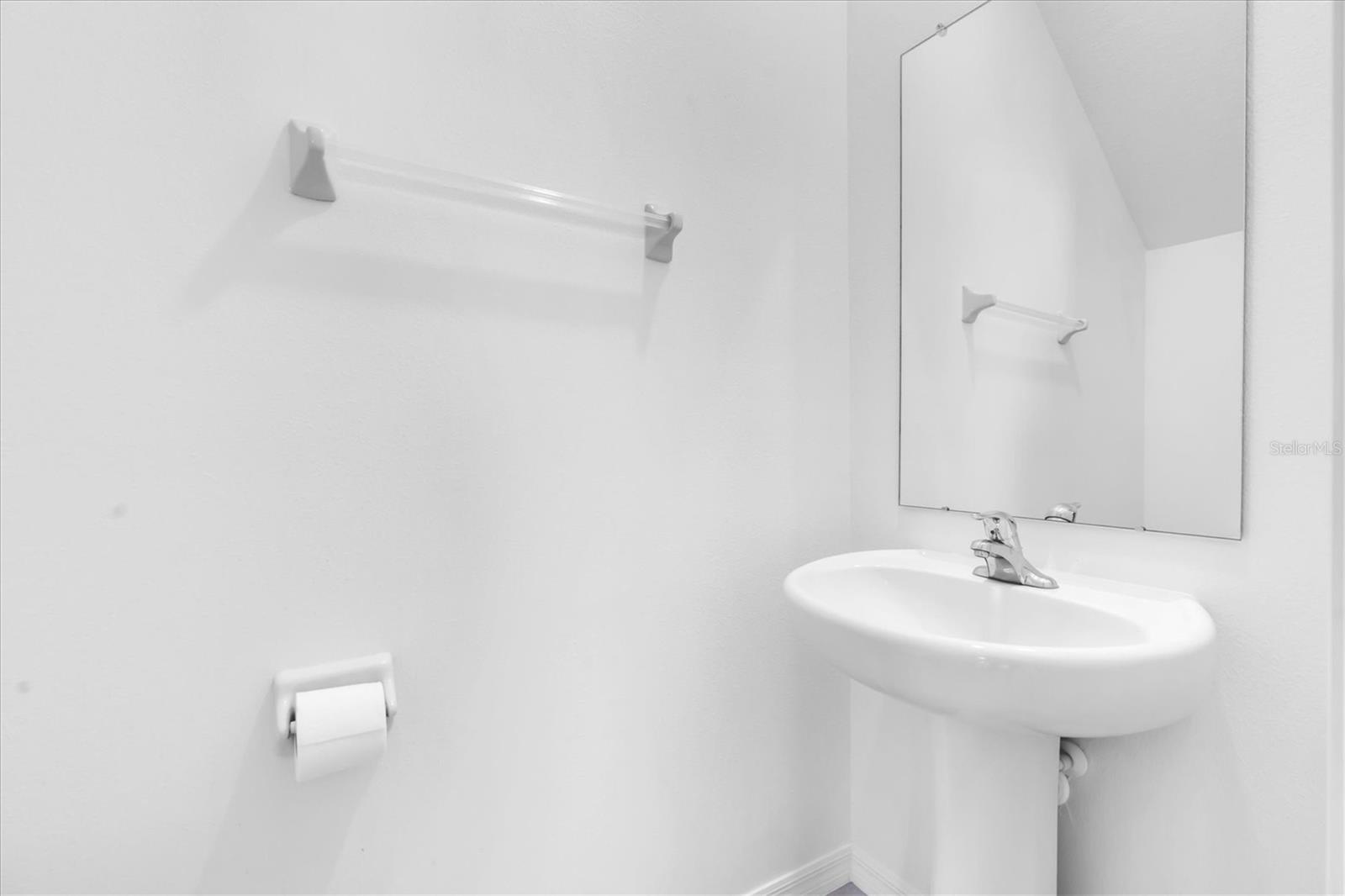 1/2 bath, downstairs