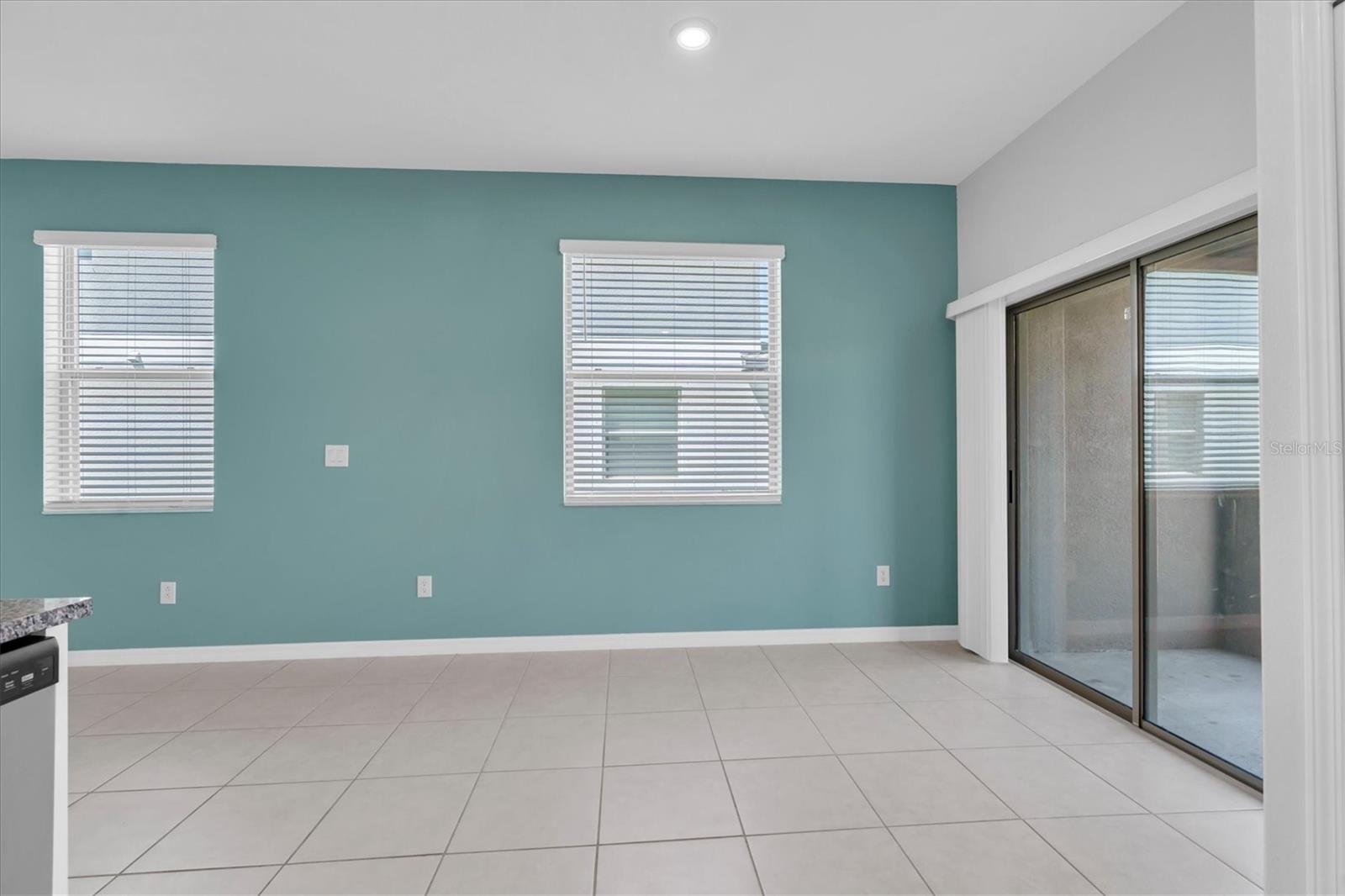 Dining area, leading to the screened in patio
