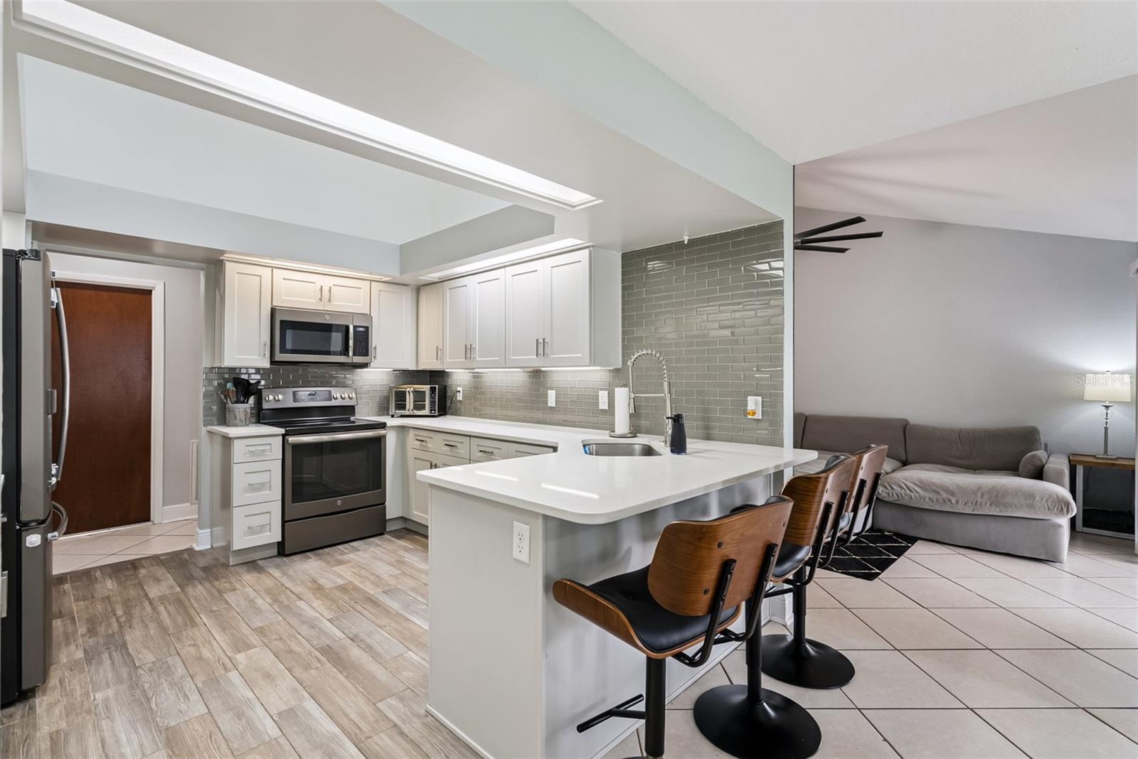 652 CARRIGAN AVE, OVIEDO, FL, 32765