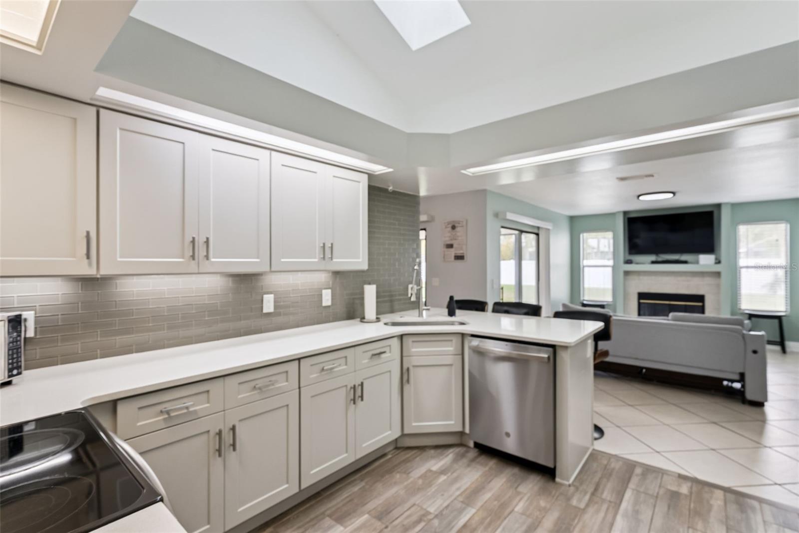 652 CARRIGAN AVE, OVIEDO, FL, 32765