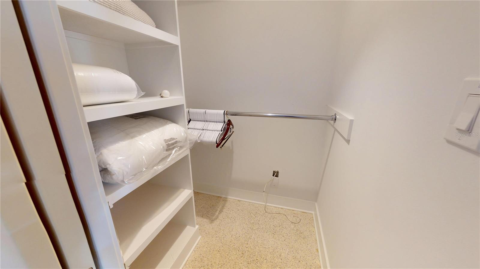 718 SPANISH DR N, LONGBOAT KEY, FL, 34228