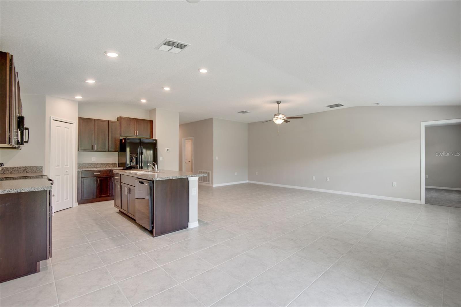 7122 SAMUEL IVY DR, TAMPA, FL, 33619