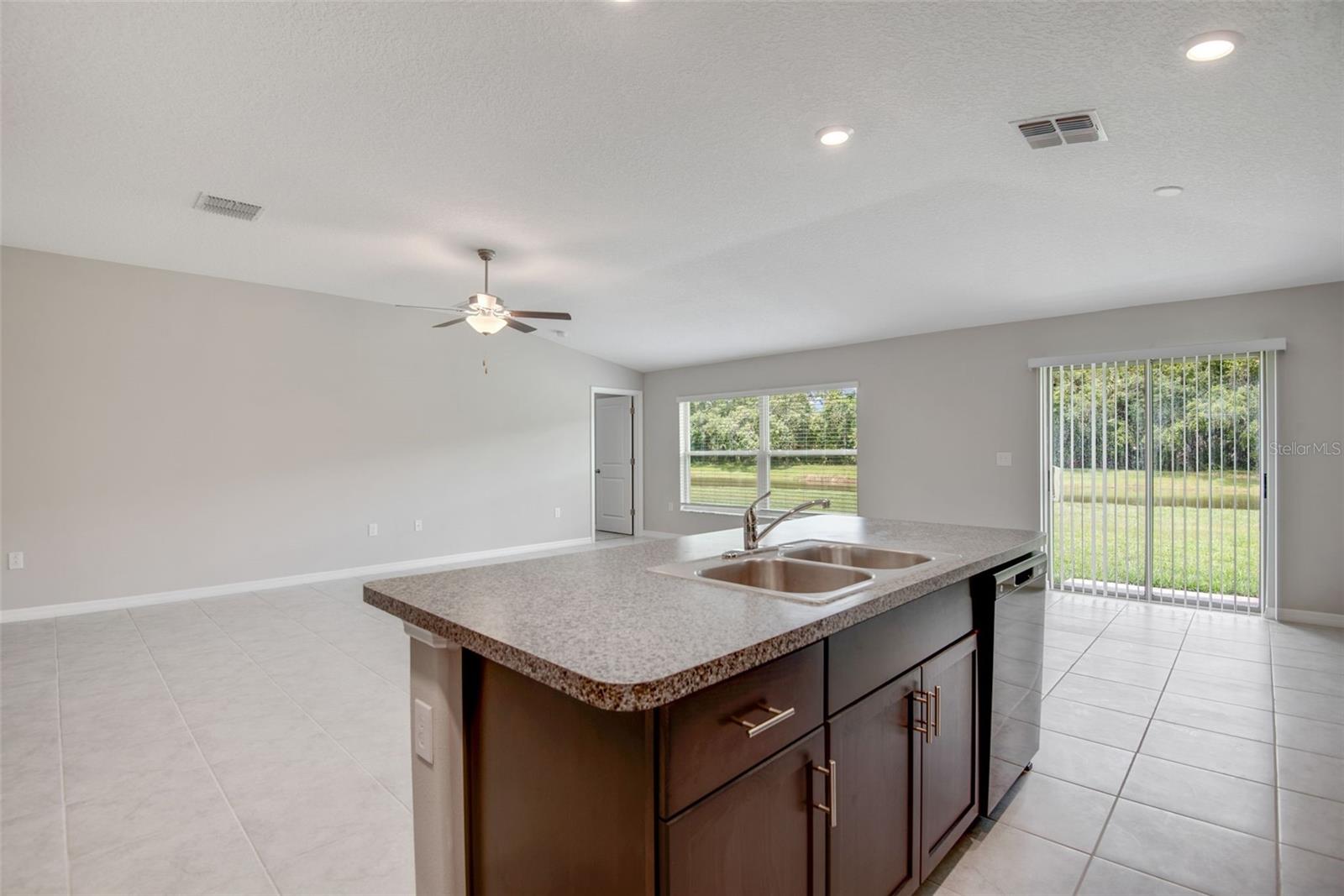 7122 SAMUEL IVY DR, TAMPA, FL, 33619