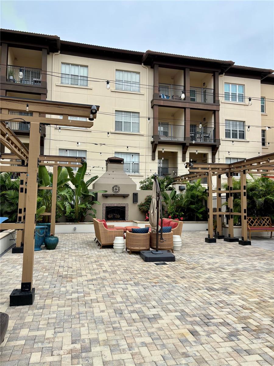 200 4TH AVE S #329, ST PETERSBURG, FL, 33701