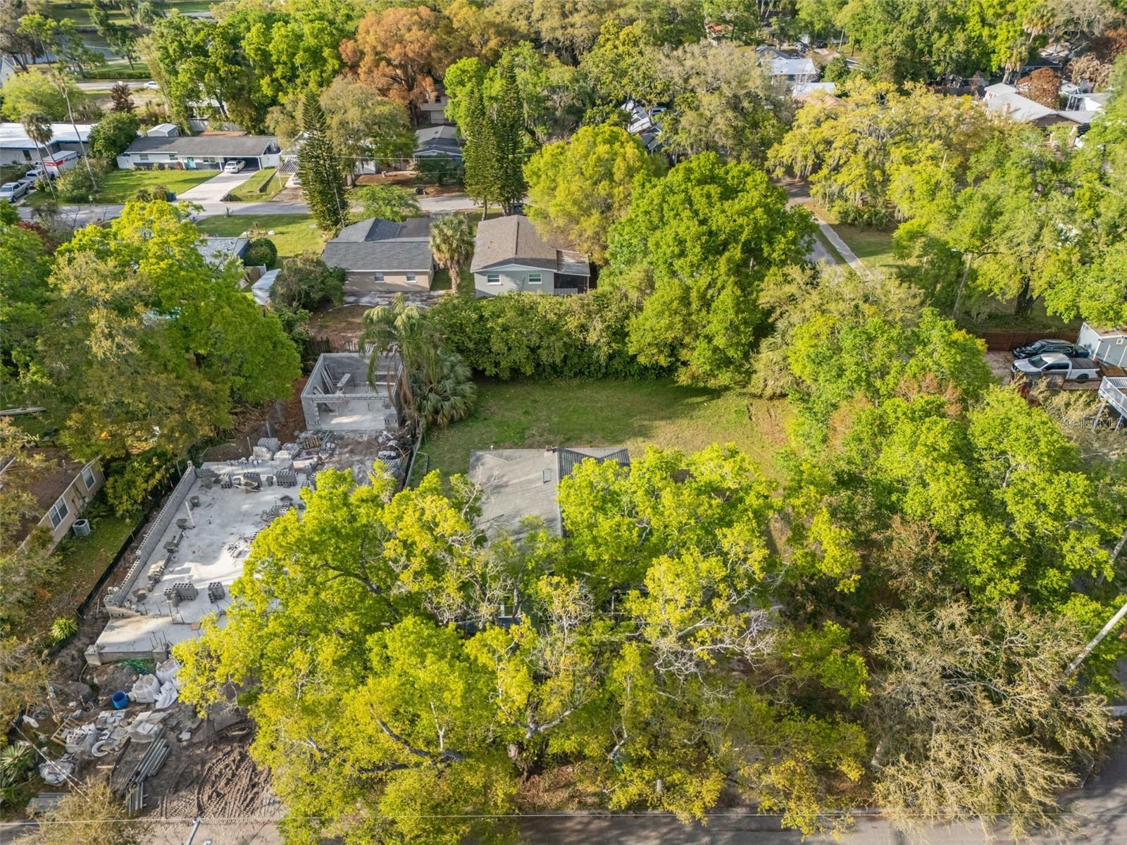 303 W JEAN ST, TAMPA, FL, 33604