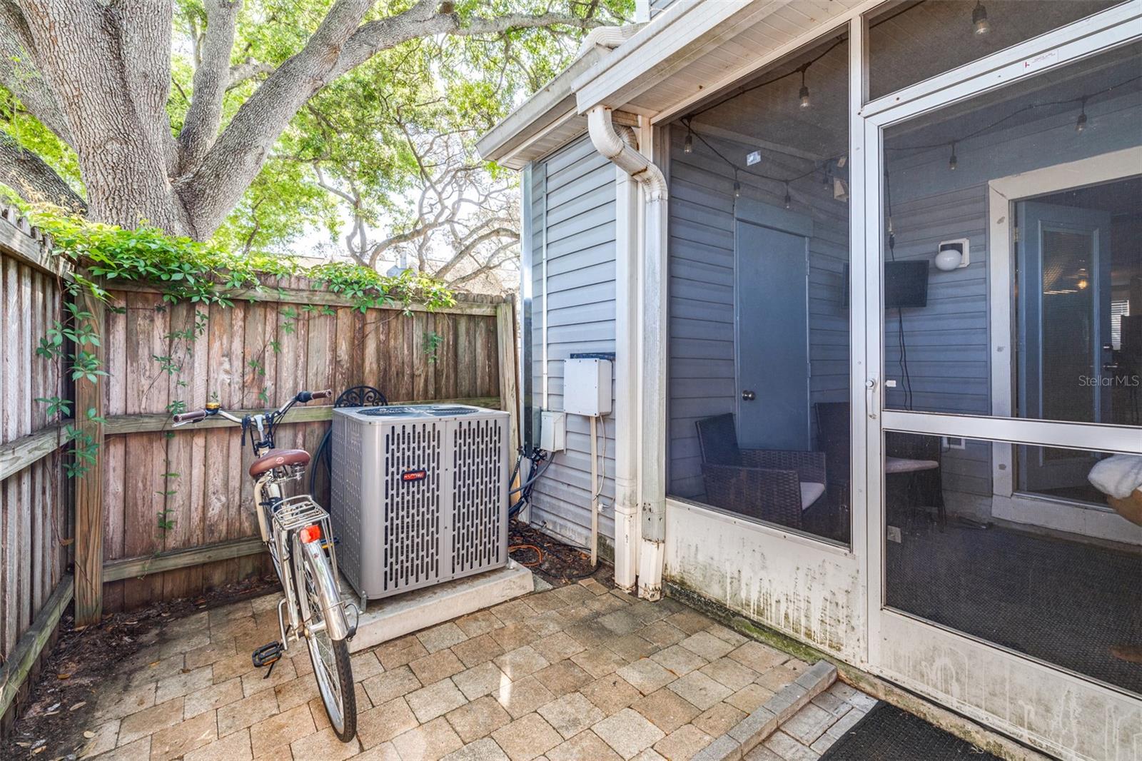 5720 DALDEN DR #5720, TEMPLE TERRACE, FL, 33617