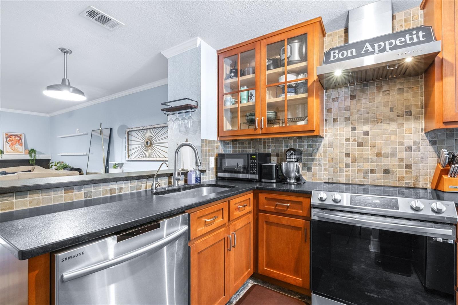 5720 DALDEN DR #5720, TEMPLE TERRACE, FL, 33617
