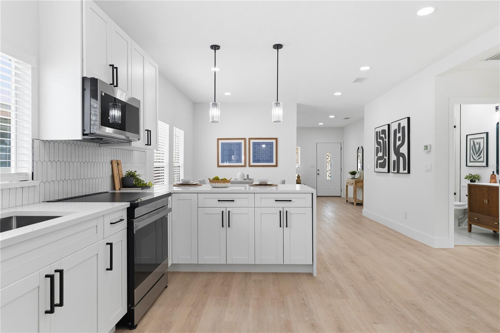 106 W LAMBRIGHT ST, TAMPA, FL, 33604