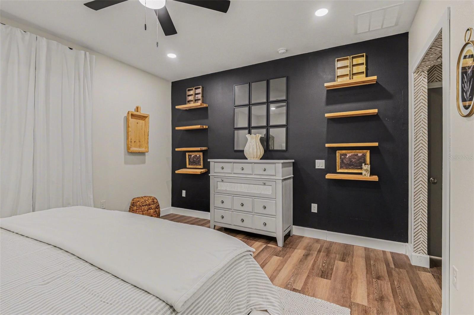 2740 IRIS RD, DELAND, FL, 32724