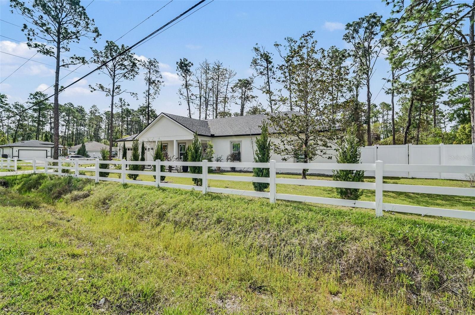 2740 IRIS RD, DELAND, FL, 32724