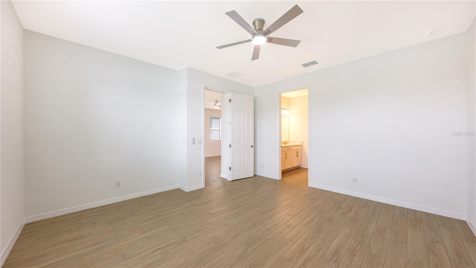 18123 CHERISHED LOOP, LAKEWOOD RANCH, FL, 34211