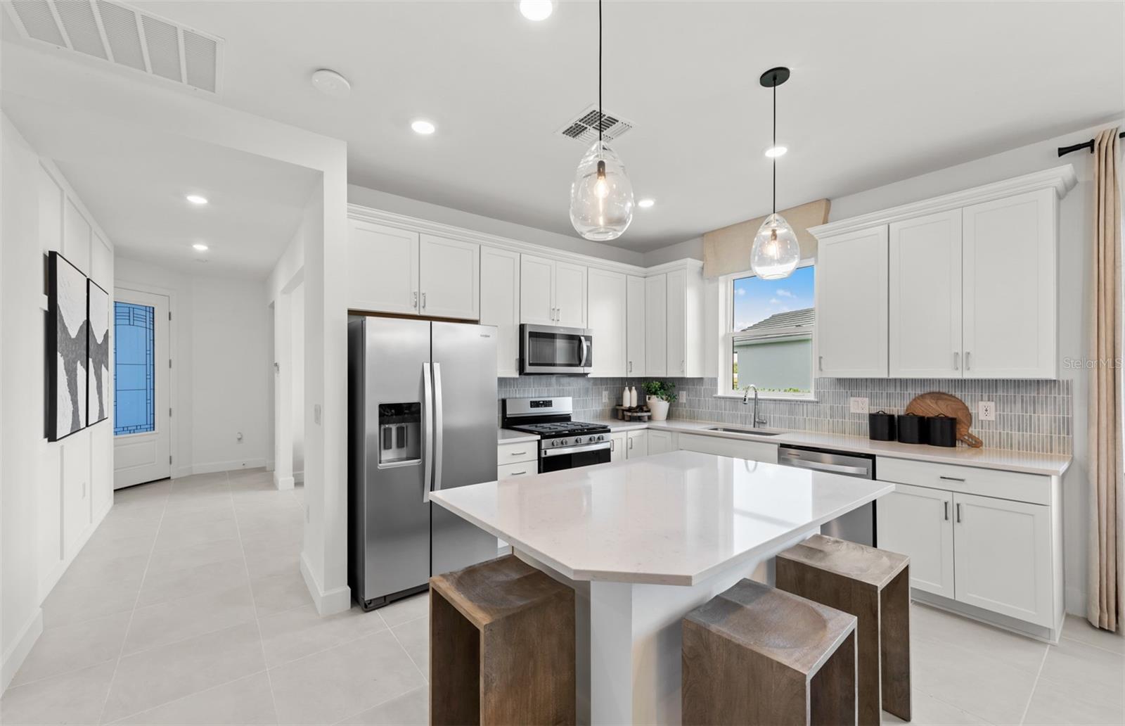 1607 TAVIRA PL, ENGLEWOOD, FL, 34223