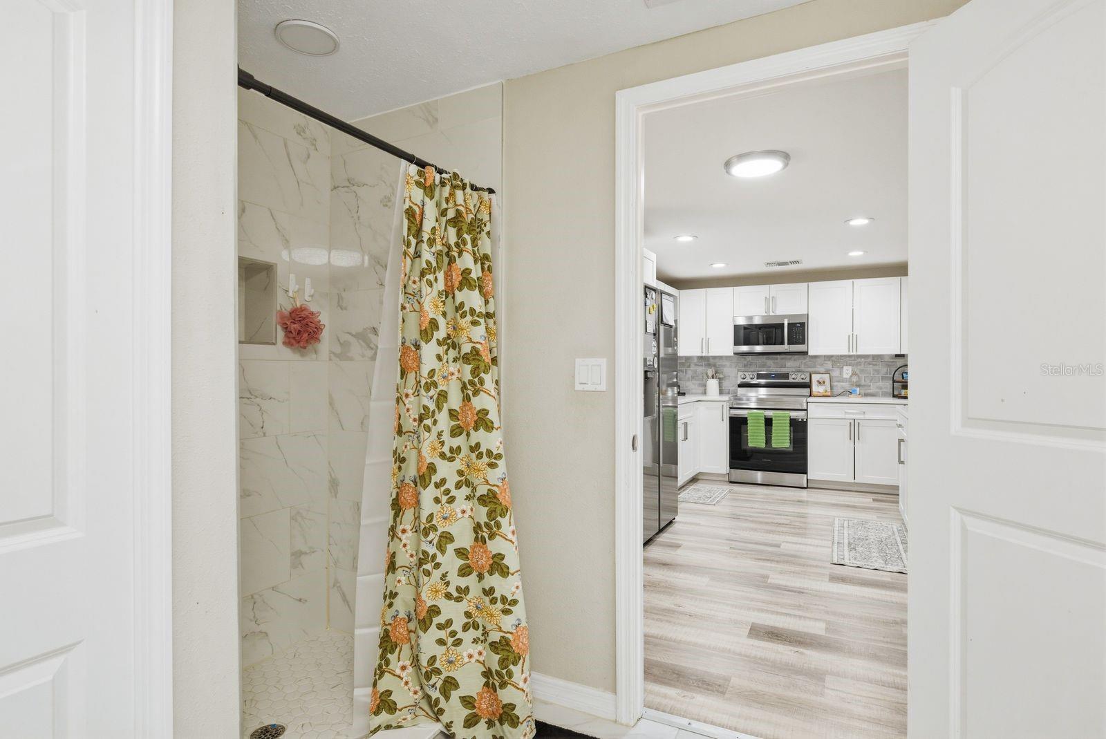 8373 76TH AVE, SEMINOLE, FL, 33777
